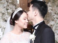 Malam Pertama Jess No Limit dan Sisca Kohl : Mari Kita Coba