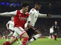 Gary Neville Dikecam dan Bersikukuh Arsenal Akan Finis di Bawah MU