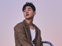 Lirik Lagu Moonlight - Henry