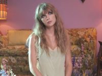 Lirik Lagu Terjemahan Lavender Haze - Taylor Swift