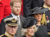 Ratu Elizabeth II Dikelilingi Keluarga di Saat-saat Terakhirnya, Pangeran Harry Ungkap Larangan Raja Charles Terhadap Kehadiran Meghan Markle di Kastel Balmoral