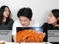 YouTuber Korea Jajal Ayam Goreng dan Sambal Khas Indonesia, Dapat Reaksi Positif dari Teman-Teman