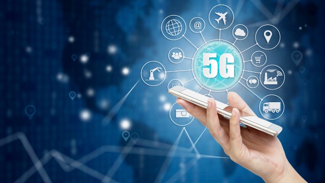 Kominfo Setujui Pengalihan Frekuensi 2,3 GHz dari Telkomsel ke Smartfren: Jaringan 5G Lebih Merata di Seluruh Indonesia