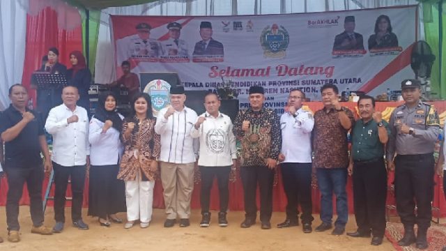 Rahmansyah Sibarani bersama Kadisdik Sumut Asren Nasution Kunjungi SMAN 1 Barus