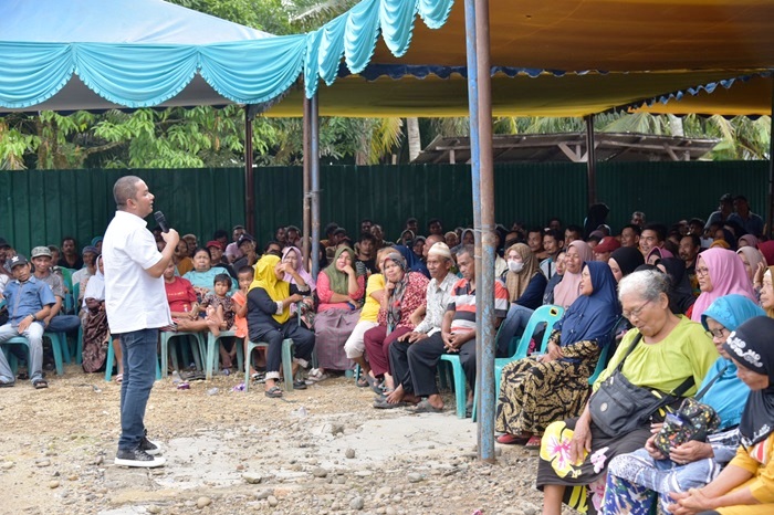 HUT Ke-12, Partai NasDem Berikan Bantuan Kepada 500 Petani di Hutabalang Tapteng