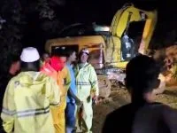 UPDATE 5 Mobil Tertimpa Longsor di Jalan Sibolga-Tarutung 3 Orang Meninggal