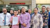 Wartawan Senior Didampingi 15 Pengacara Laporkan Pj Bupati Tapteng ke Polda Sumut