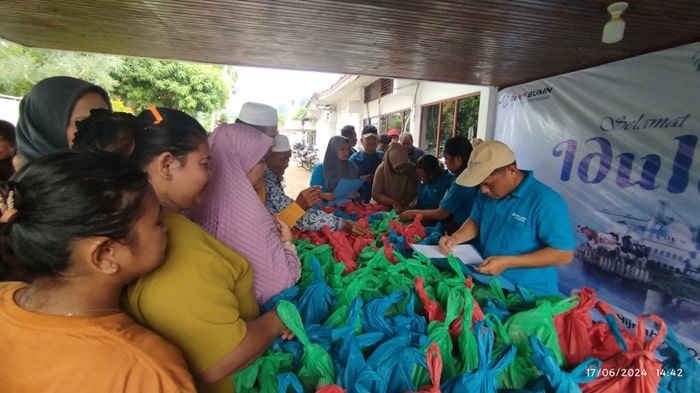 Idul Adha 1445 H, Pelindo Sibolga Berbagi Hewan Kurban Kepada Masyarakat