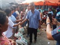 Pasangan Kiyedi-Darwin (KEDAN) Bantu Korban Kebakaran di Tano Ponggol