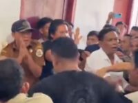 Lurah Padang Masiang Diamuk Warga Usai Gebrak Meja dan Bentak Ketua DPRD Tapteng